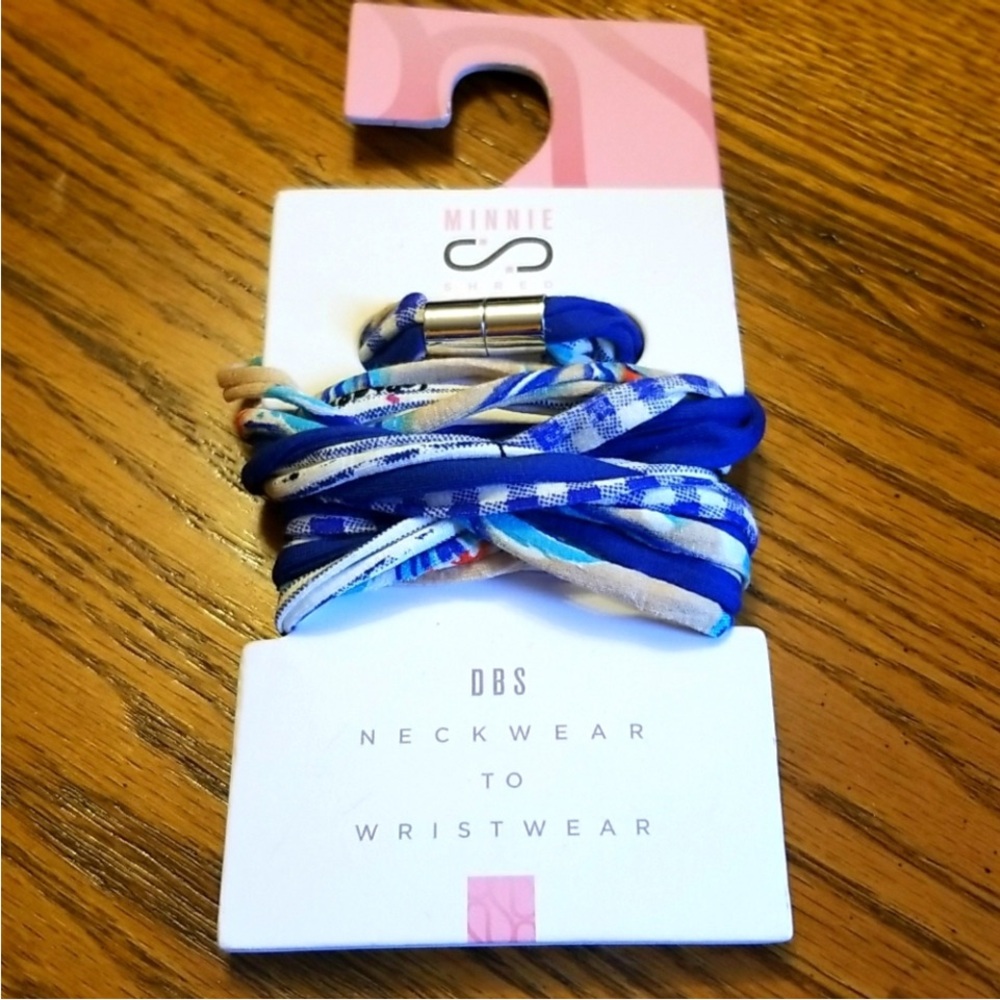 Minnie Blue and White Neckwear to Wristwear